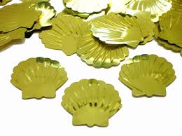 Gold Shell Table Scatters Confetti