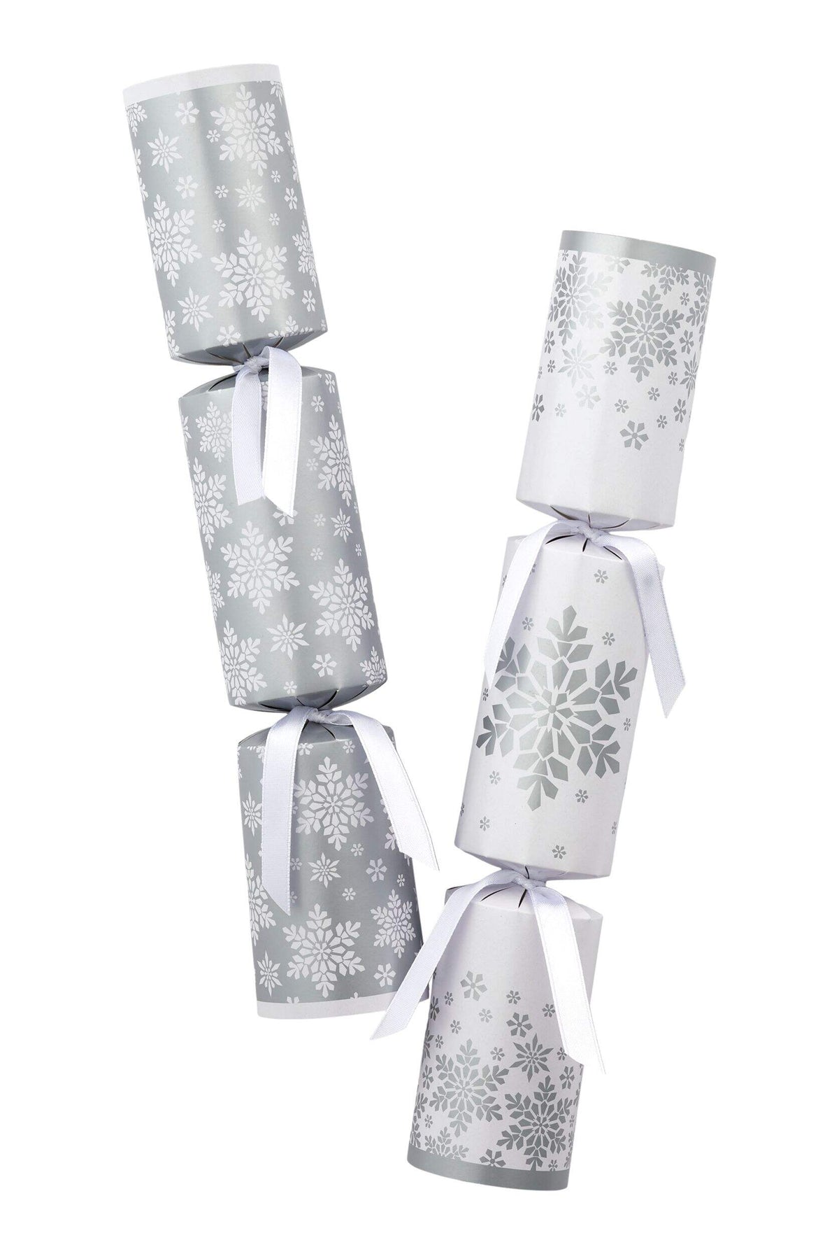 Silver and White Christmas Crackers 6pk